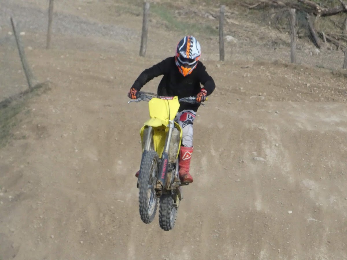Terrain de motocross à Marignieu — photo 3