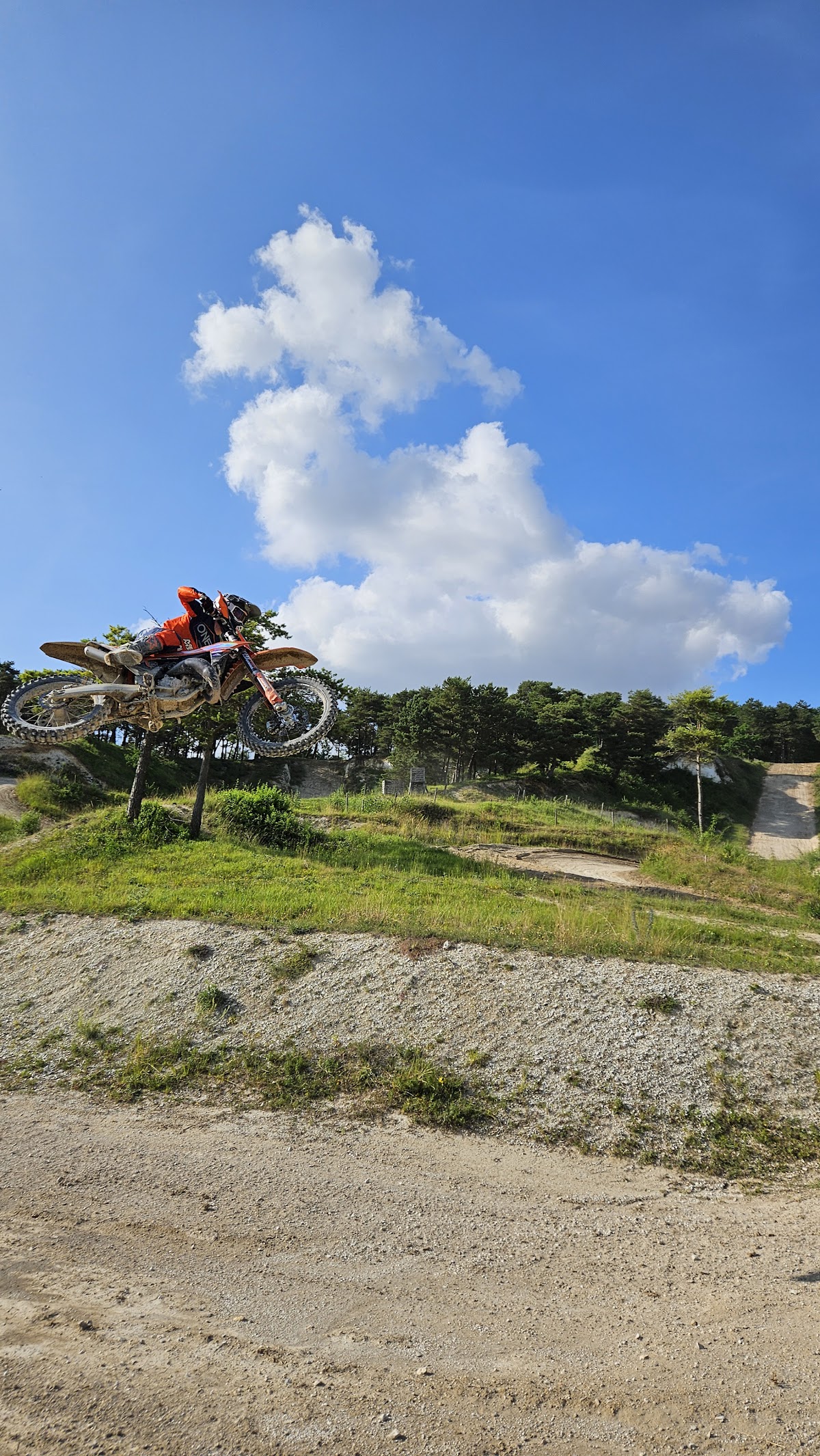 Terrain de motocross à Montgueux — photo 2