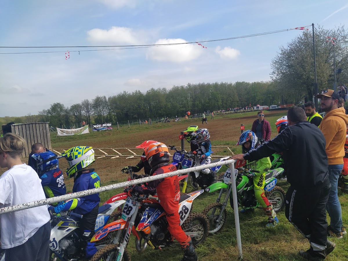 Terrain de motocross à Thénezay — photo 3