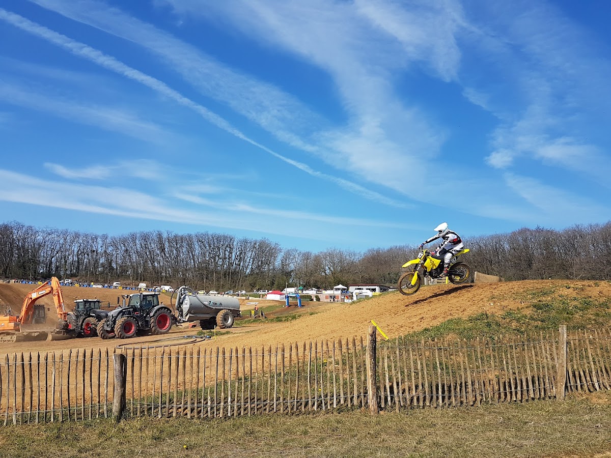 Terrain de motocross à Authume — photo 2