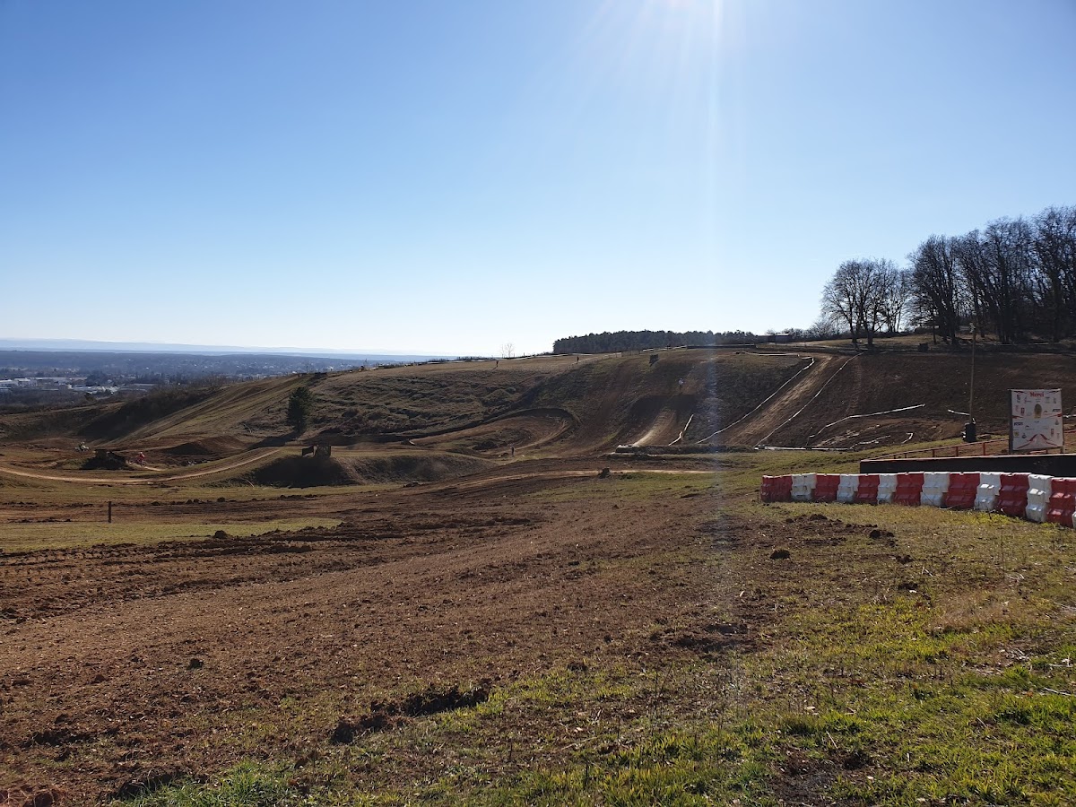 Terrain de motocross à Authume — photo 4
