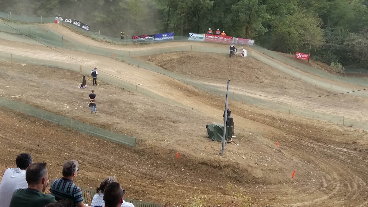 Terrain de motocross à Frotey-Lès-Vesoul