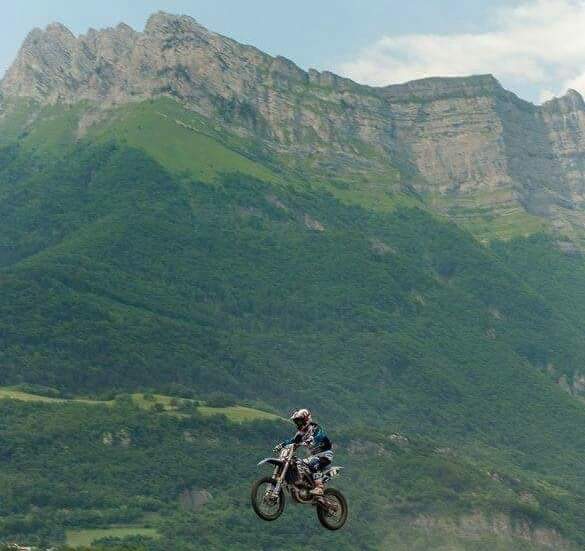 Terrain de motocross à Saint-Pierre-D'Albigny — photo 1