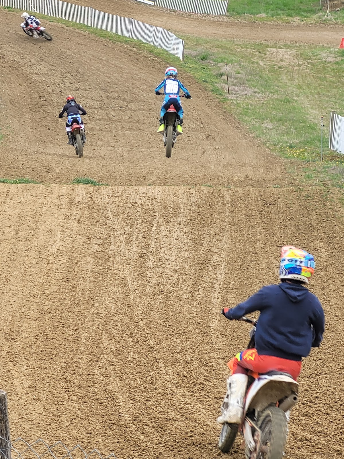 Terrain de motocross à Auribail — photo 1