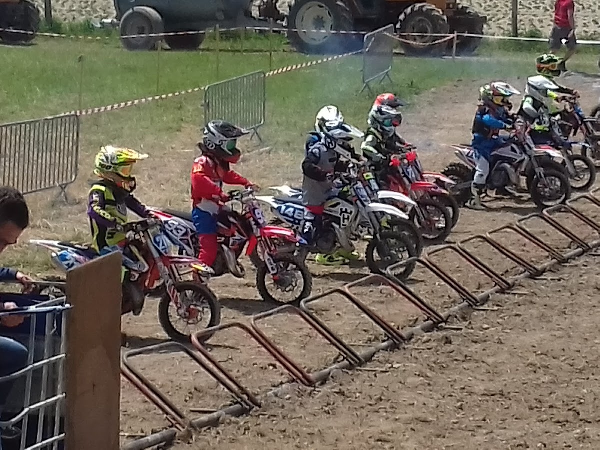 Terrain de motocross à Revigny-Sur-Ornain — photo 1